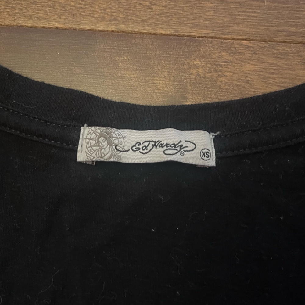 Vintage y2k Ed Hardy rhinestone graphic tshirt - Picture 4 of 6